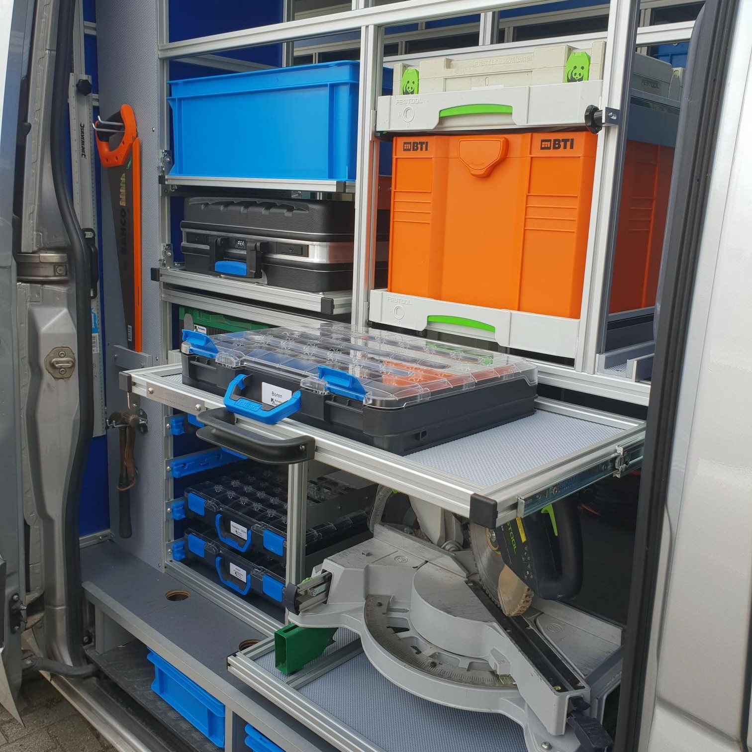 Bedrijfswageninrichting 2