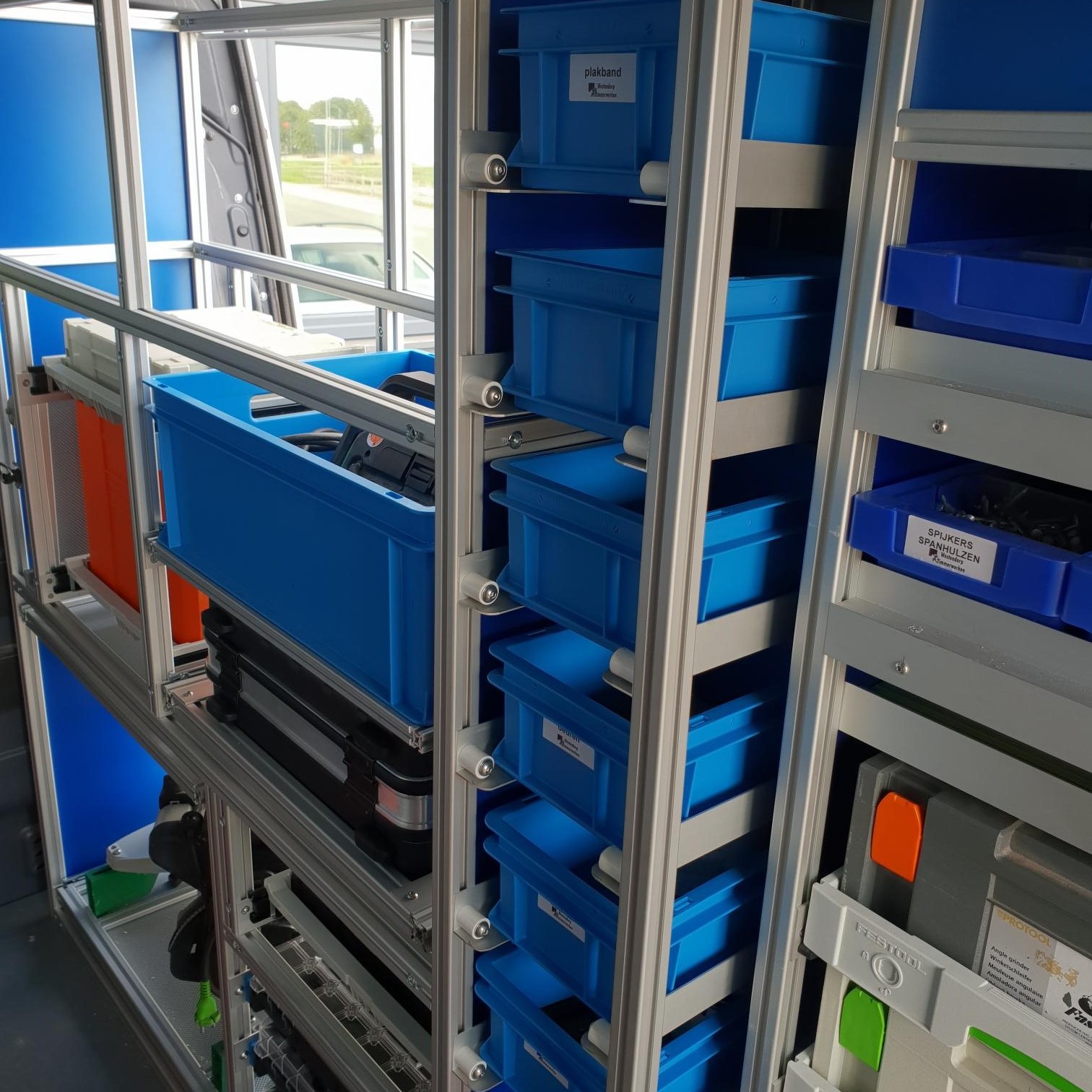 Bedrijfswageninrichting 5